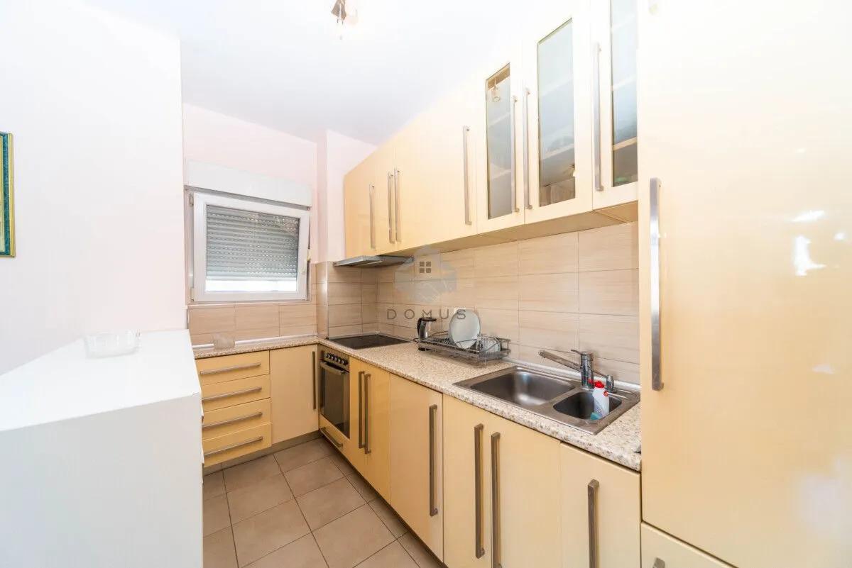 Izdavanje, jednosoban stan, 50m², City Kvart, Podgorica