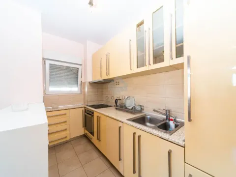 Izdavanje, jednosoban stan, 50m², City Kvart, Podgorica - image 5