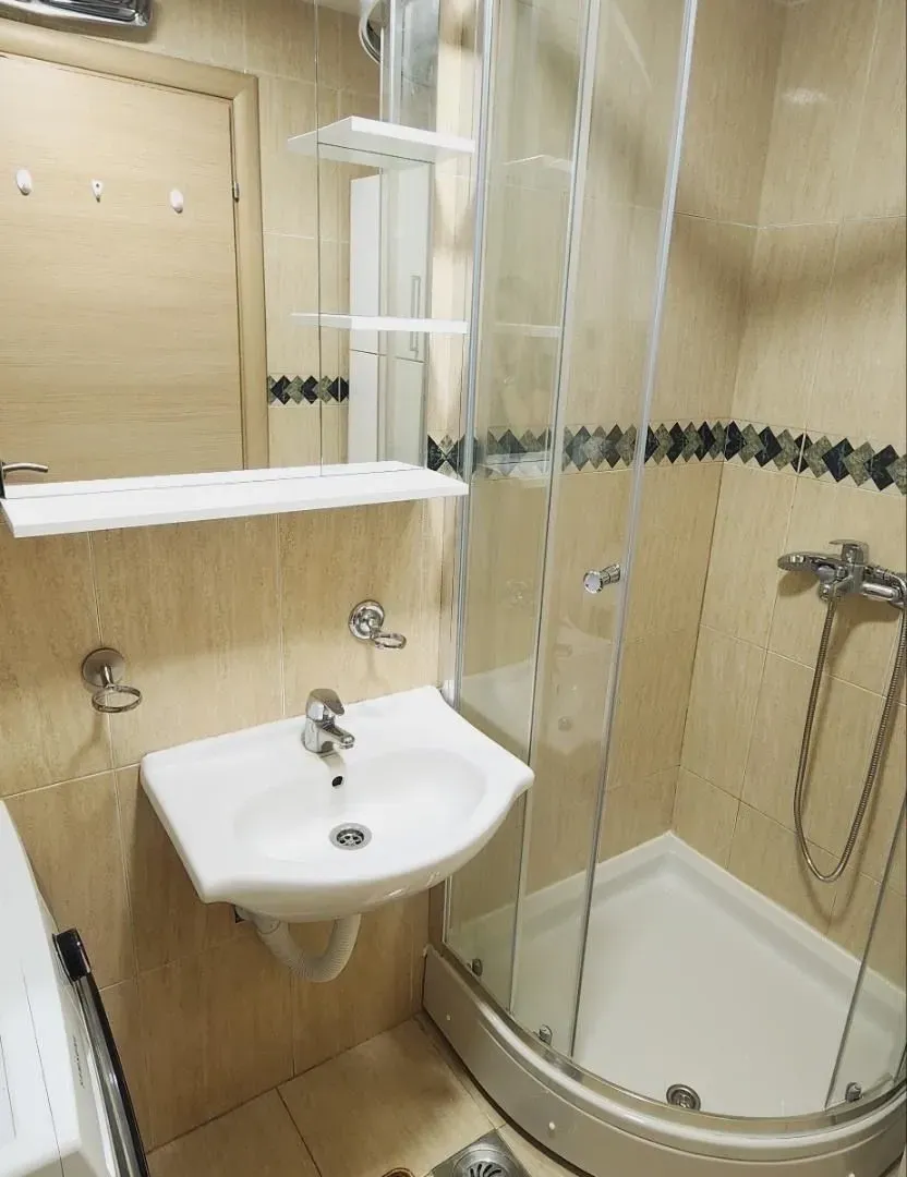 Prodaja, jednosoban stan, 37m², Centar, Podgorica