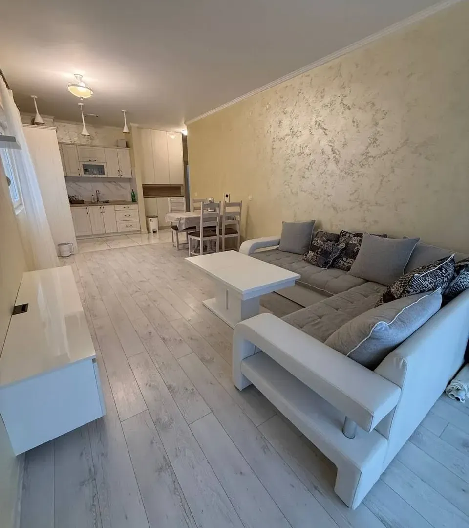 Prodaja, garsonjera, 68m², Dubovica, Budva