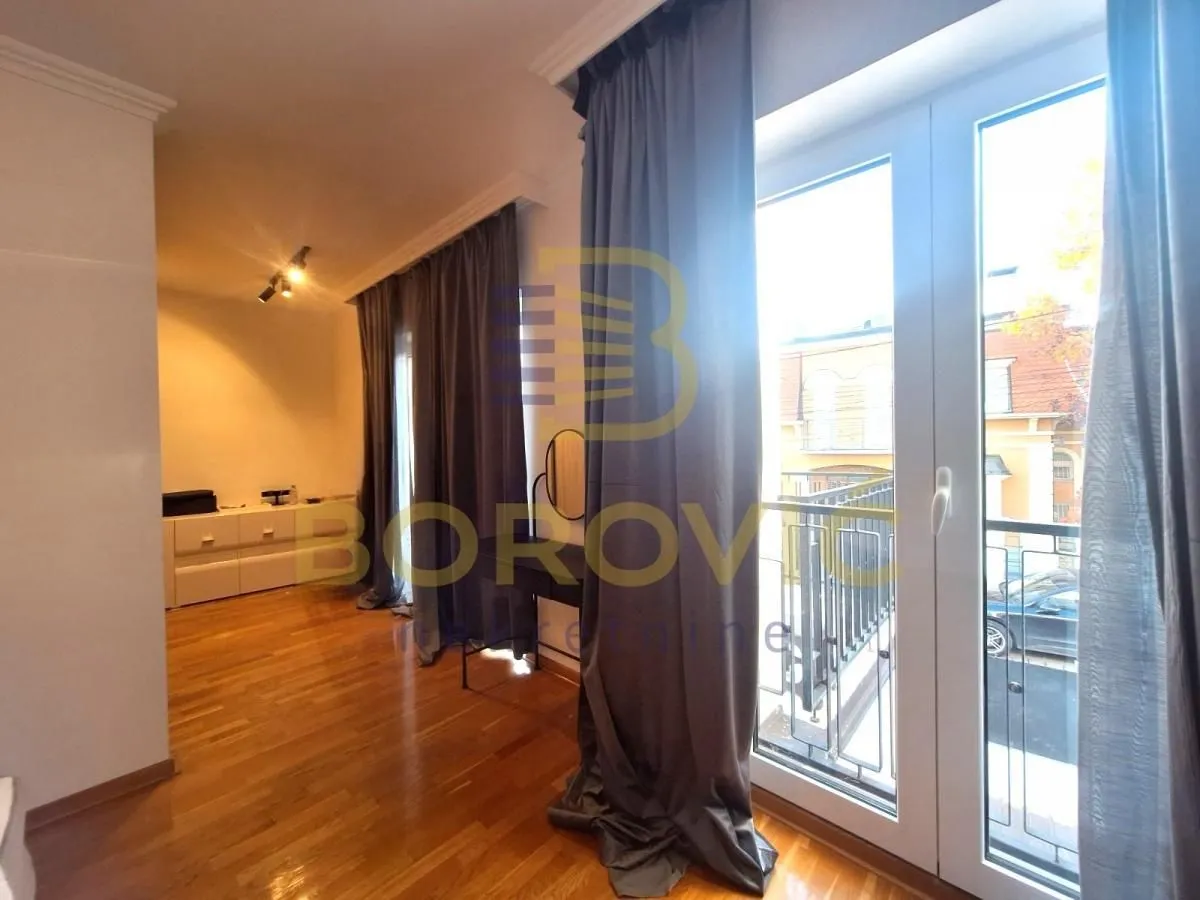 Sale, house, 260m², Savski Venac, Beograd