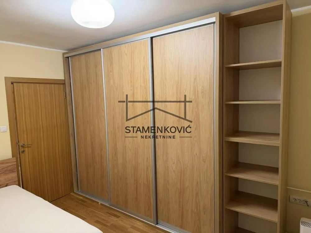 Izdavanje, jednosoban stan, 56m², Detelinara, Novi Sad Sve Podlokacije