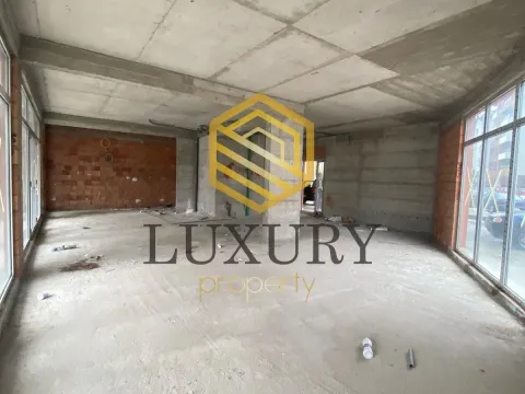Izdavanje, poslovni prostor, 190m², Ljubović, Podgorica - image 6