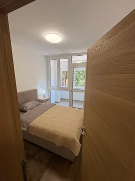 Rent, three bedroom apartment, 100m², Tološka šuma, Podgorica - image 7