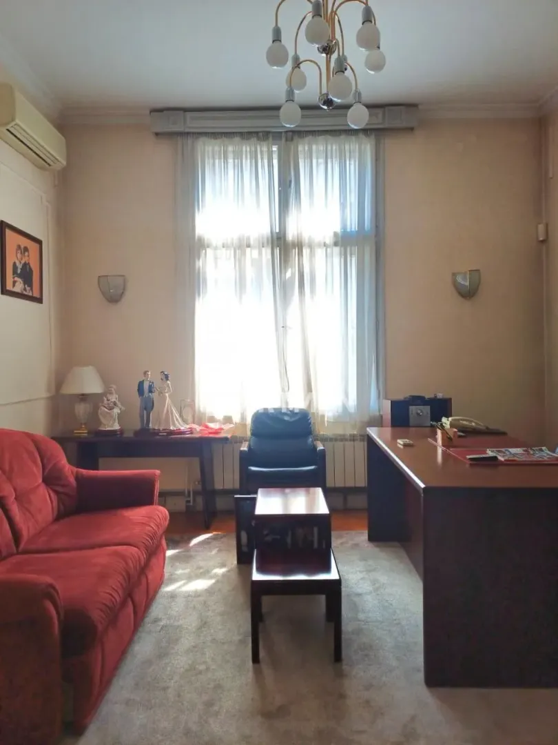 Sale, three bedroom apartment, 90m², Stari Grad, Beograd