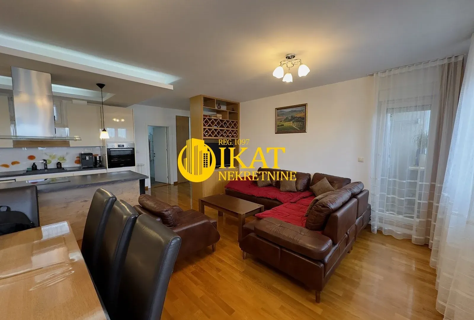Prodaja, trosoban stan, 110m², Lion, Zvezdara Sve Podlokacije