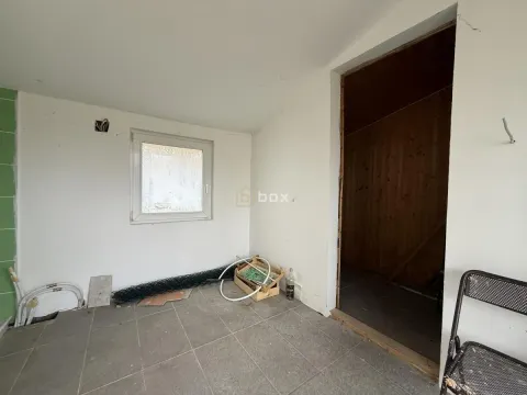 Prodaja, kuća, 62m², Pantelej, Niš - image 18