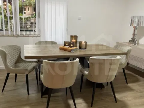 Rent, one bedroom apartment, 75m², Tivat, Crna Gora - image 2