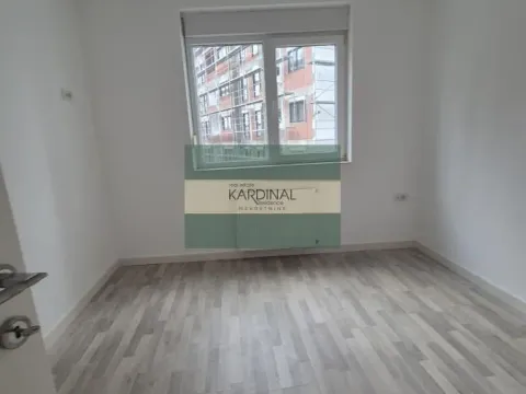 Izdavanje, četvorosoban stan, 97m², Centar, Paraćin - image 9