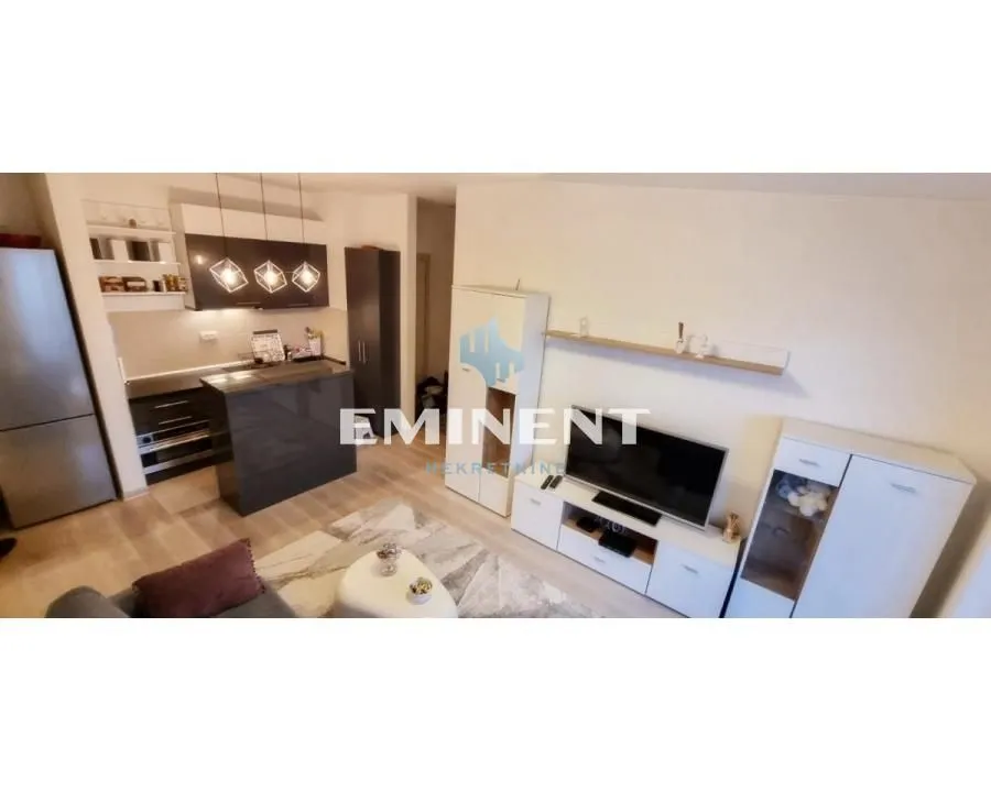 Izdavanje, dvosoban stan, 45m², Autokomanda, Voždovac Sve Podlokacije