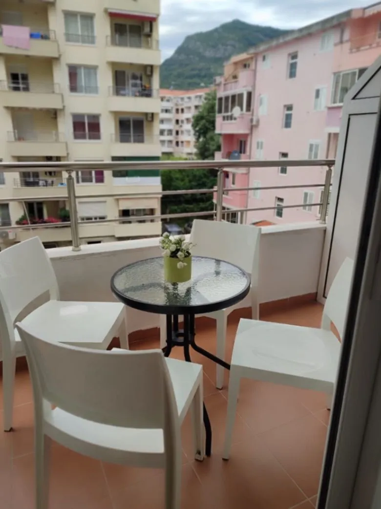 Rent, one bedroom apartment, 50m², Babilonija, Budva