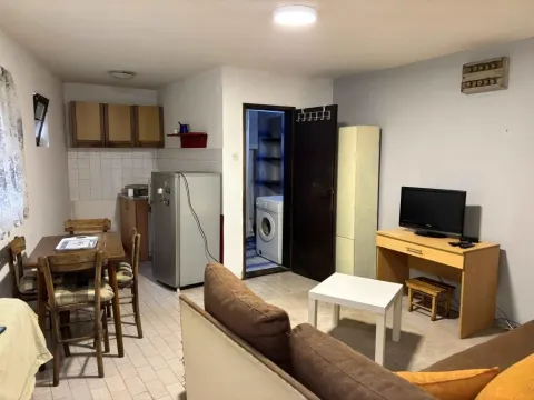 Rent, one bedroom apartment, 50m², Dušanovac, Voždovac Sve Podlokacije - image 2