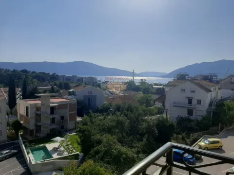 Sale, two bedroom apartment, 74m², Tivat, Crna Gora