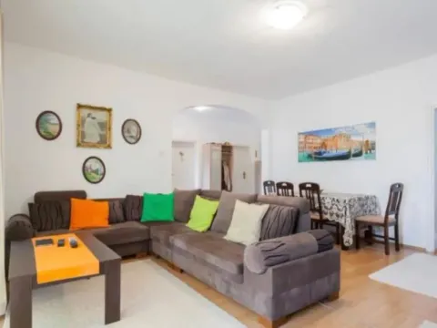 Prodaja, kuća, 380m², Šušanj, Bar - image 6