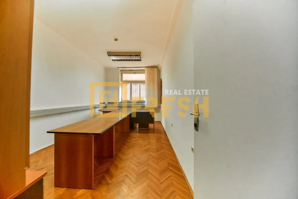 Rent, office space, 345m², Centar, Podgorica