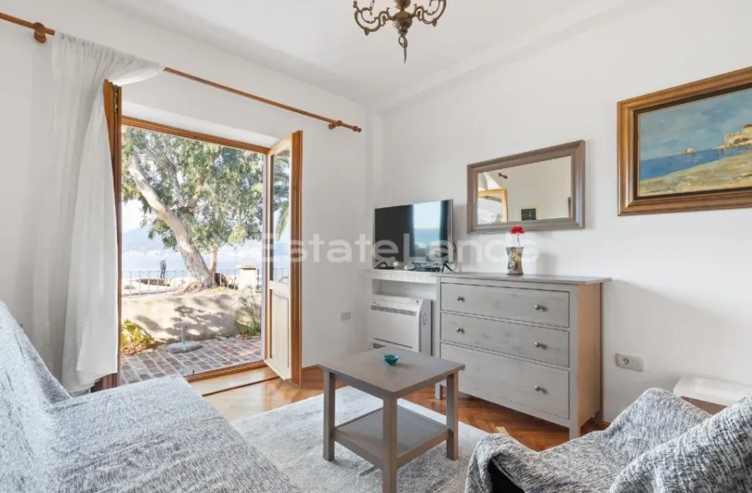 Izdavanje, jednosoban stan, 40m², Donja Lastva, Tivat