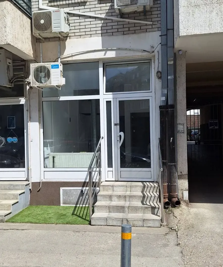 Sale, office space, 42m², Novo naselje, Novi Sad