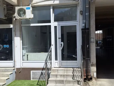 Poslovni prostor in Novo naselje