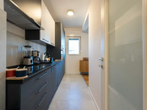 Izdavanje, dvosoban stan, 73m², Central Point, Podgorica - image 12