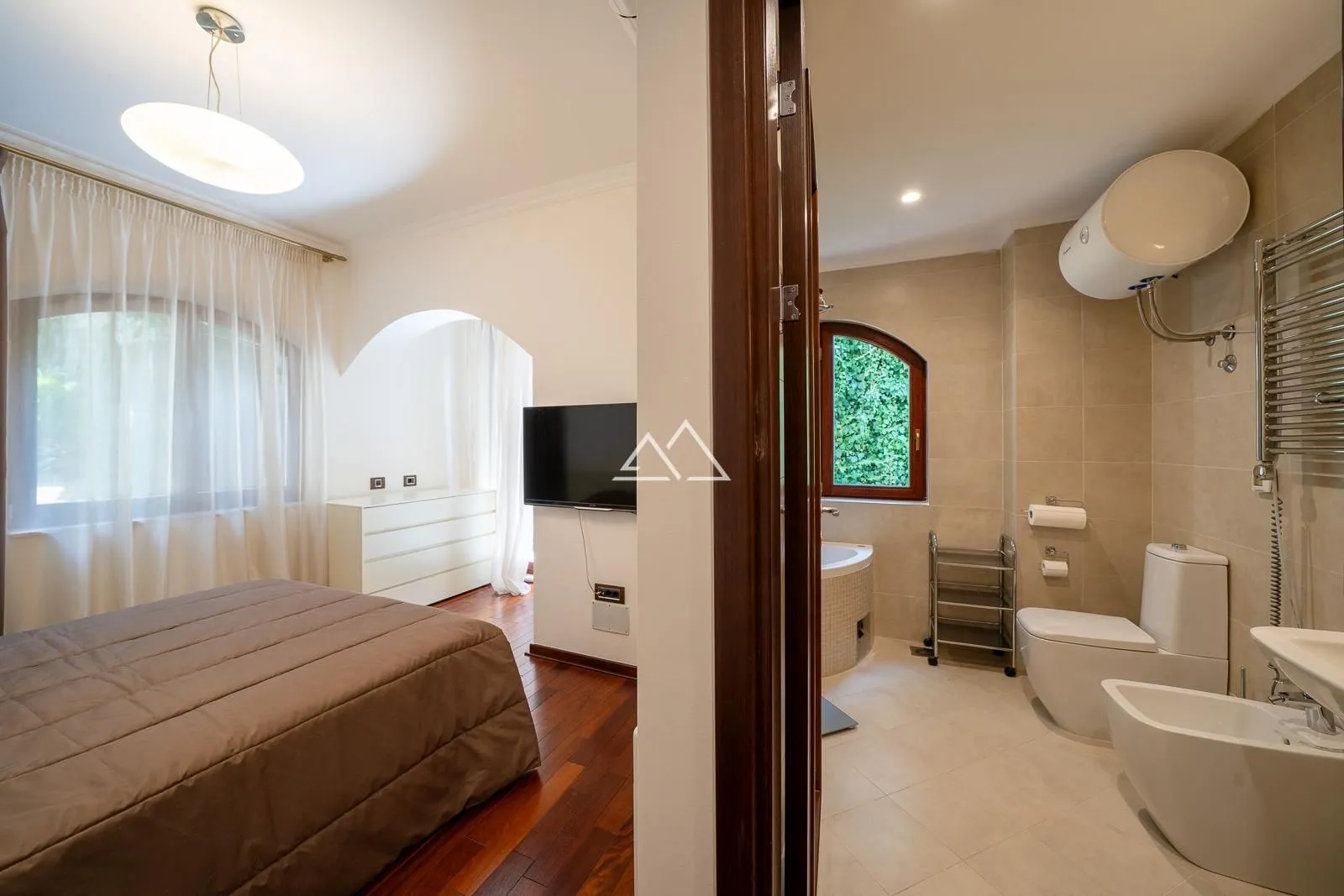 Sale, two bedroom apartment, 86m², Petrovac, Budva