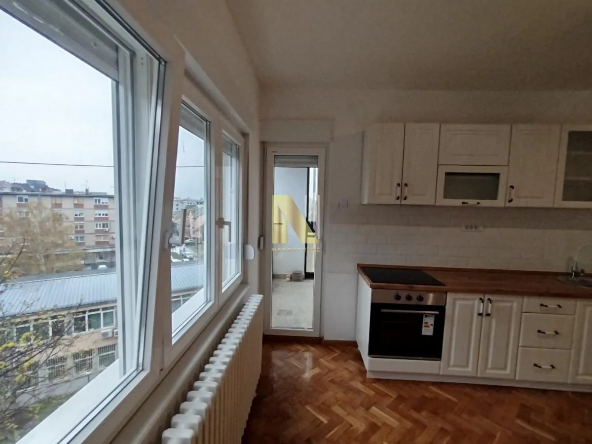 Prodaja, dvosoban stan, 59m², Železnička Stanica, Novi Sad Sve Podlokacije