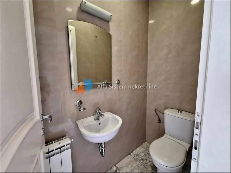 Rent, house, 220m², Senjak, Beograd