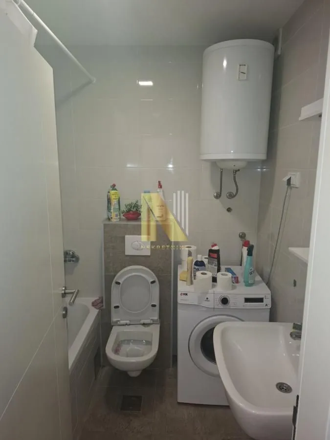 Izdavanje, jednosoban stan, 37m², Rotkvarija, Novi Sad Sve Podlokacije