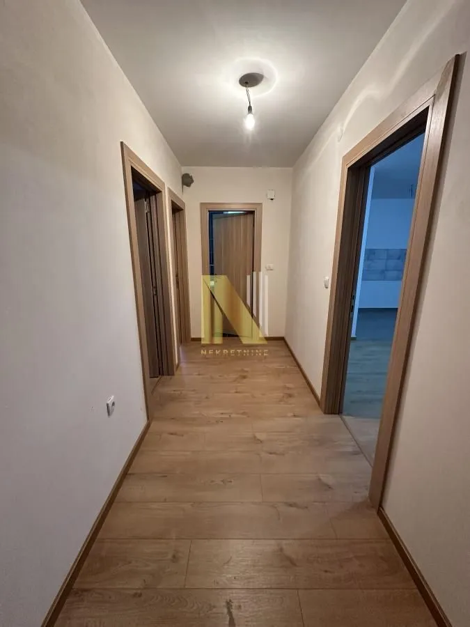 Prodaja, trosoban stan, 73m², Tatarsko brdo, Petrovaradin
