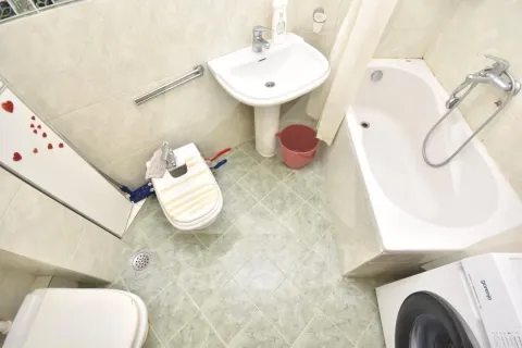 Rent, one bedroom apartment, 50m², Stari Aerodrom, Podgorica - image 10