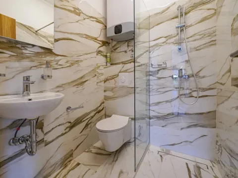 Prodaja, trosoban stan, 158m², Dobrota, Kotor - image 8