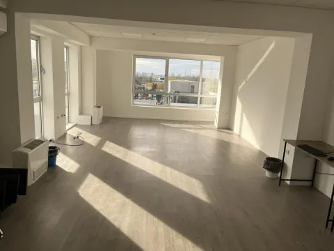 Rent, office space, 150m², Novo naselje, Novi Sad - image 4