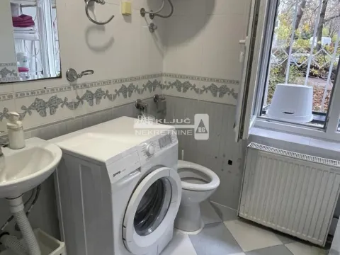 Izdavanje, jednosoban stan, 39m², Savski Venac, Beograd - image 15