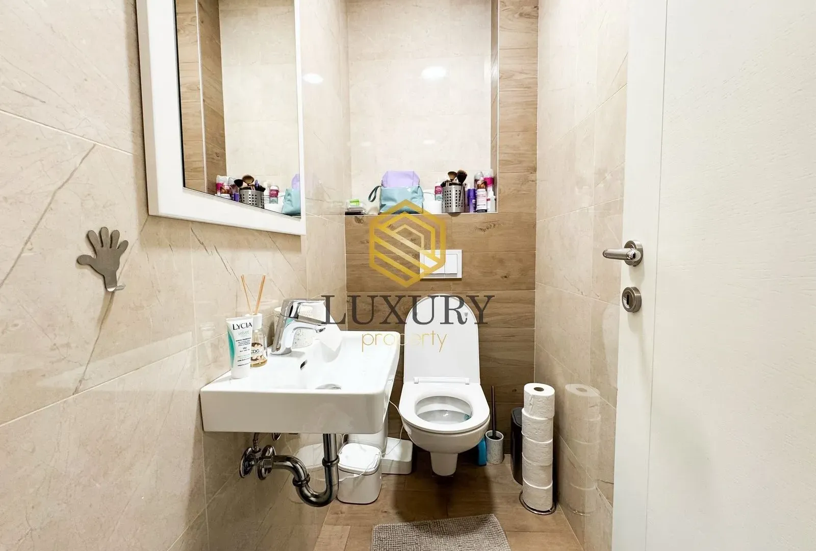 Prodaja, dvosoban stan, 63m², Dalmatinska ulica, Podgorica
