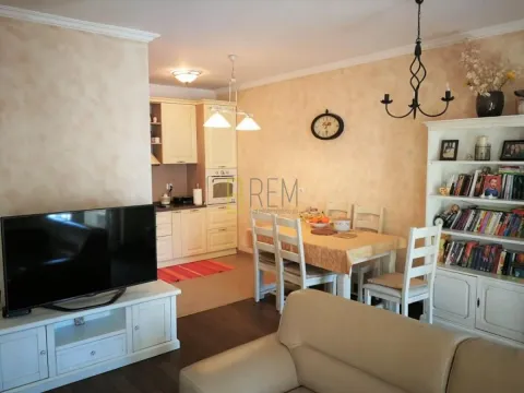 Prodaja, dvosoban stan, 85m2, Stara Varoš, Podgorica Prodaja, dvosoban stan, 85m2, Stara Varoš, Podgorica