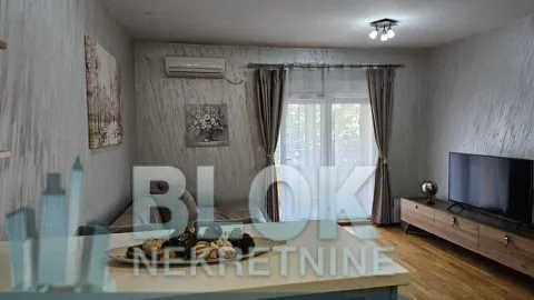 Rent, one bedroom apartment, 51m², City Kvart, Podgorica - image 2