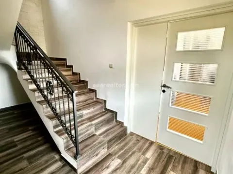 Prodaja, kuća, 173m², Kotor, Crna Gora - image 19