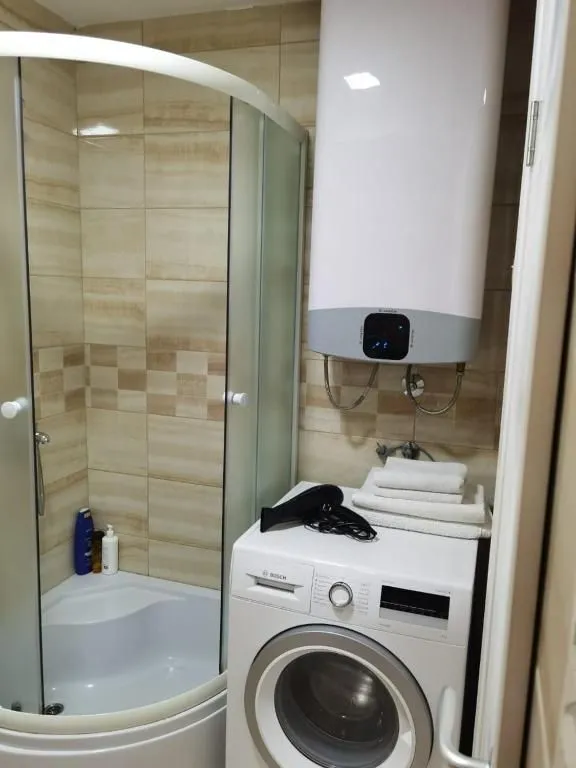 Izdavanje, dvosoban stan, 44m², Integralovo, Nikšić