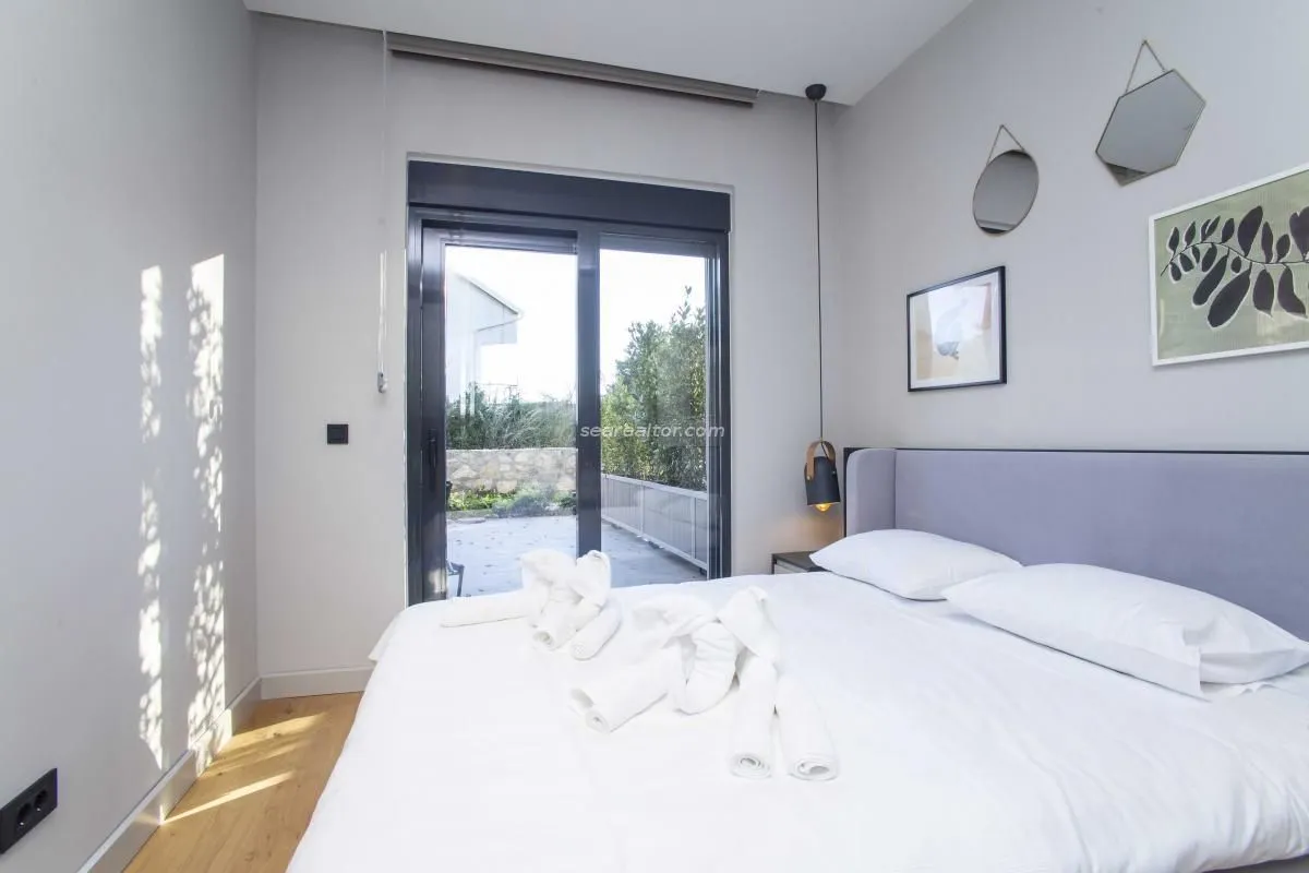 Prodaja, jednosoban stan, 125m², Donja Lastva, Tivat