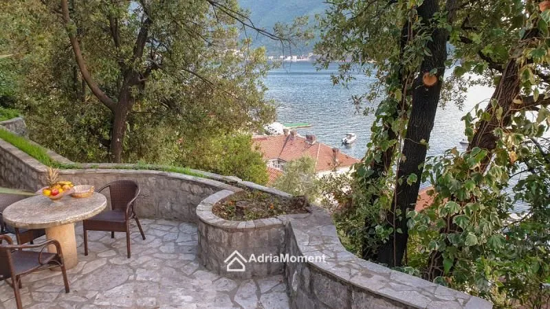 Prodaja, kuća, 285m², Perast, Kotor