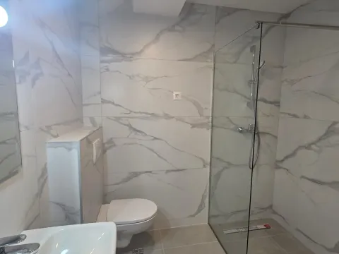 Stan in Stari Aerodrom