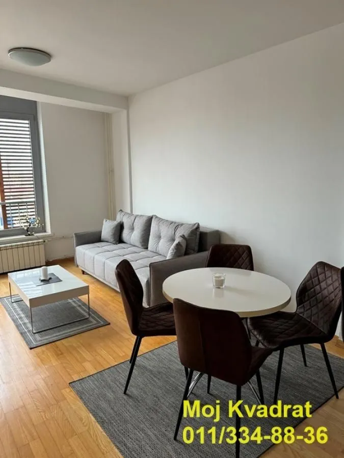 Izdavanje, dvosoban stan, 41m², Stari Grad, Beograd