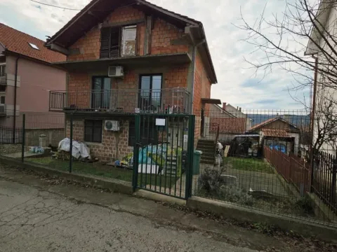 Prodaja, kuća, 241m², Kaludjerica, Grocka - image 3