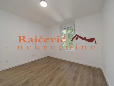 Sale, one bedroom apartment, 32m², Stari Grad, Beograd - image 2