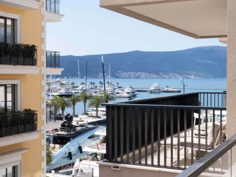 Sale, one bedroom apartment, 81m², Porto Montenegro, Tivat