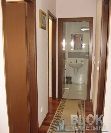 Rent, two bedroom apartment, 72m², Podgorica, Crna Gora