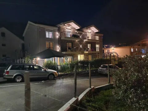 Prodaja, kuća, 480m², Tivat, Crna Gora - image 4