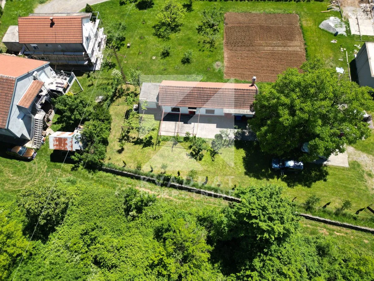 Prodaja, kuća, 80m², Mareza, Podgorica