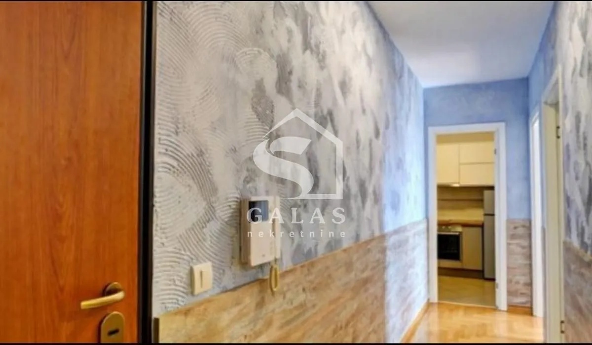 Izdavanje, dvosoban stan, 55m², Savski Venac, Beograd