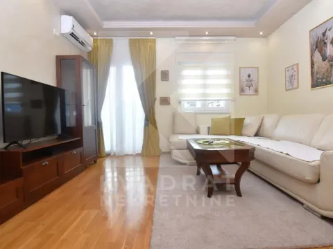 Izdavanje, jednosoban stan, 50m², City Kvart, Podgorica - image 2