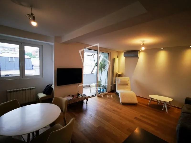 Prodaja, četvorosoban stan, 135m², Lipov Lad, Zvezdara Sve Podlokacije